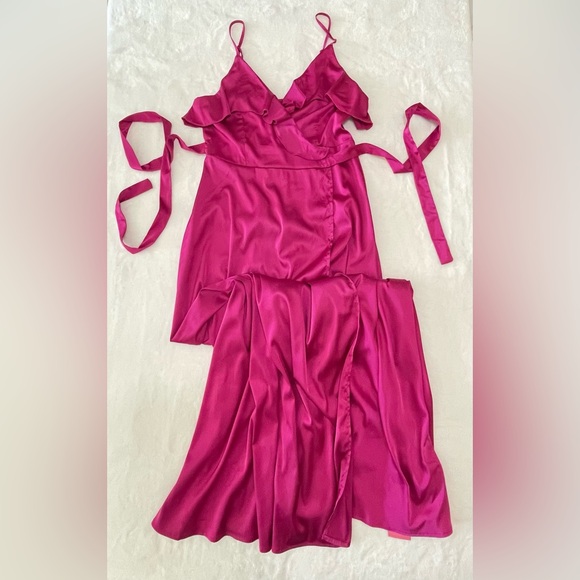 BNWT Hot Pink Shein Belle Maxi Dress Flowing Pretty Feminine Wrap Tie Wedding - Picture 4 of 8